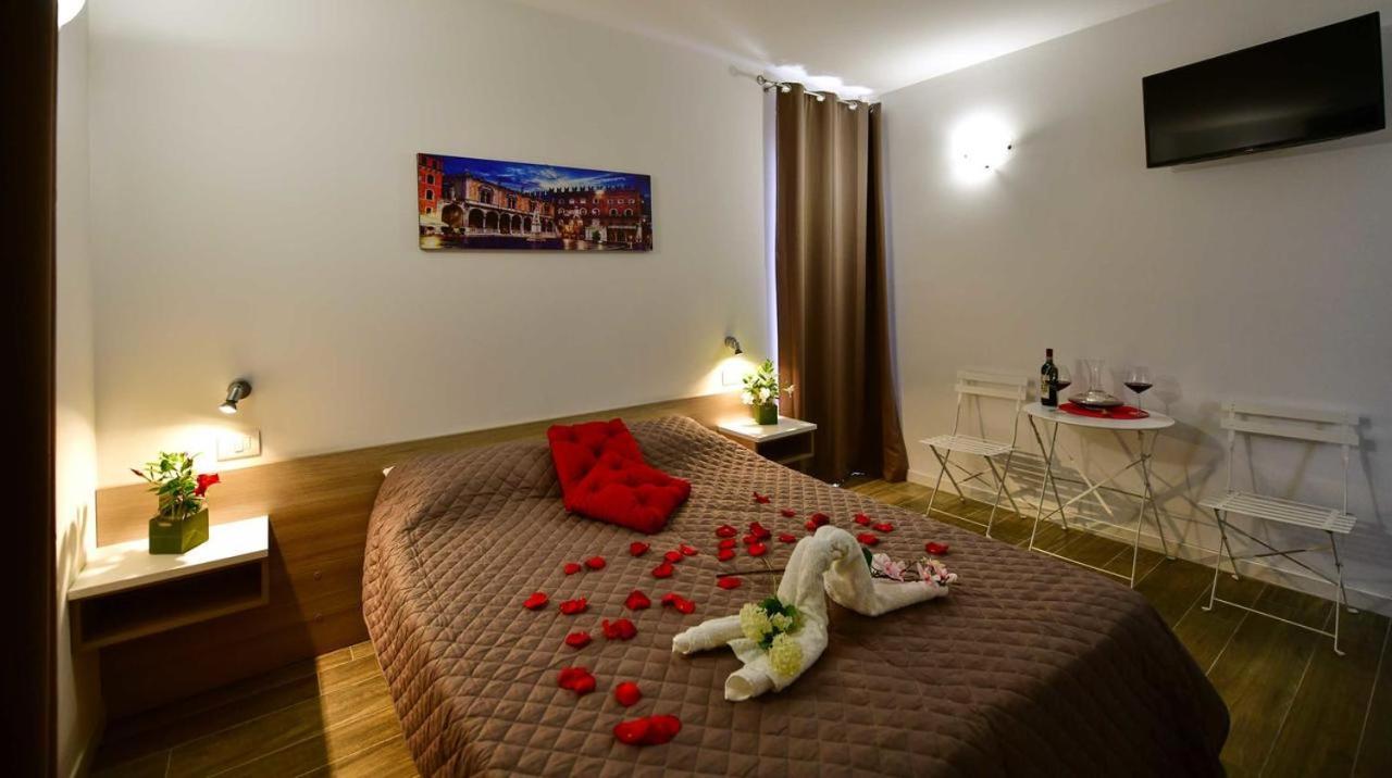 La Terrazza Sul Garda Hotel Екстериор снимка